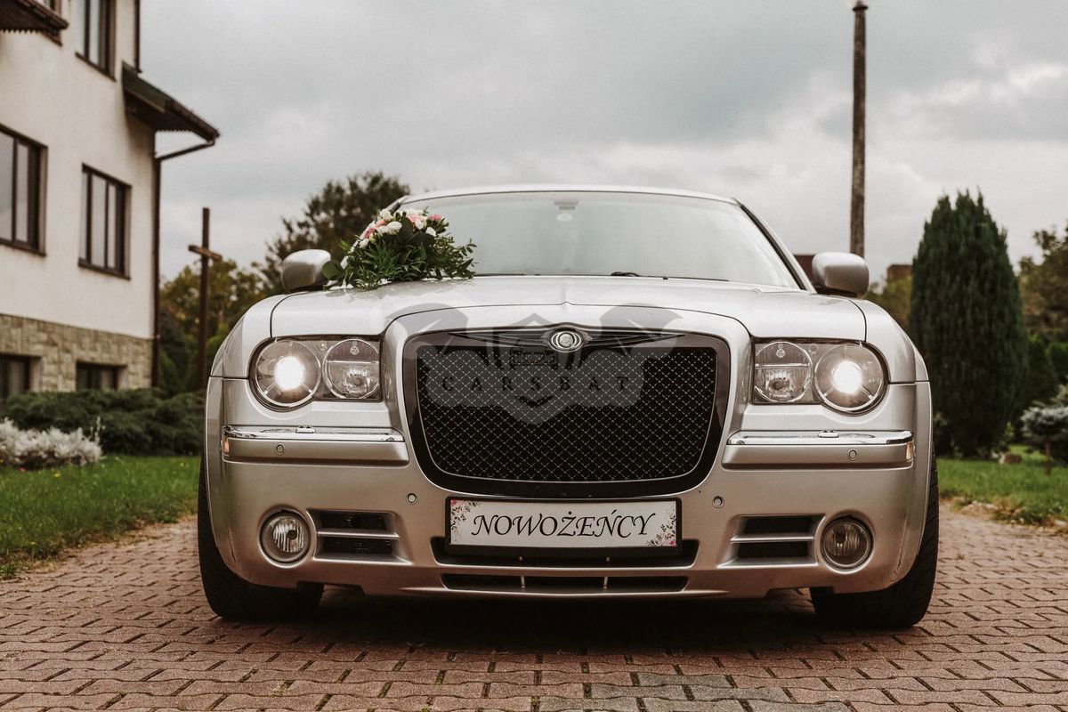 Chrysler 300C Touring 3.0 CRD DPF Automatik SRT-Design 2010