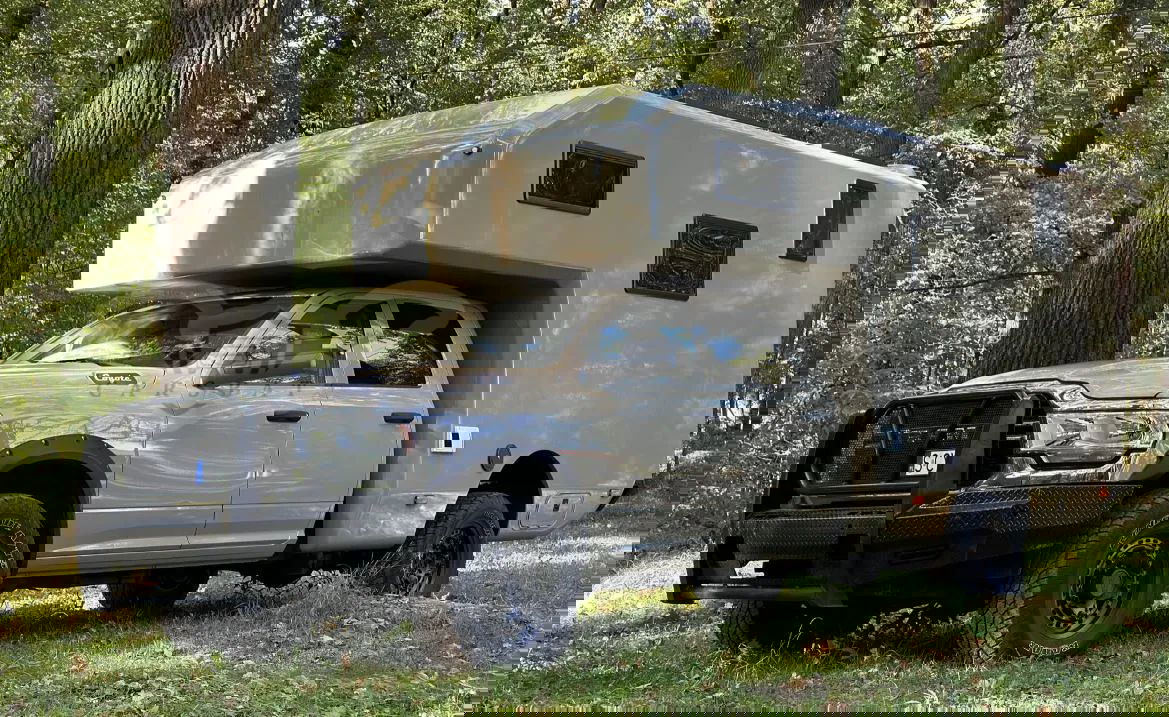 Coyotecamper4x4  coyotecamper4x4 całoroczny kamper do zadań specjalnych 2024