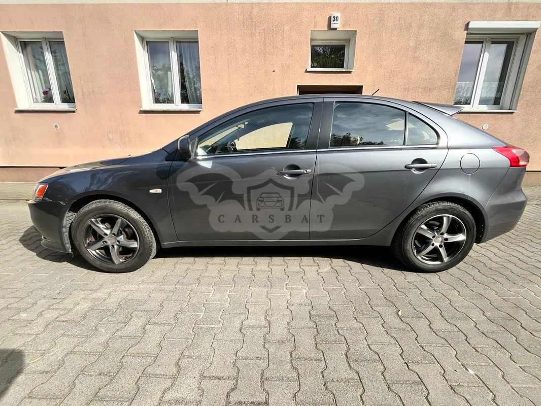 Mitsubishi Lancer IX 1.8 Inform 2011