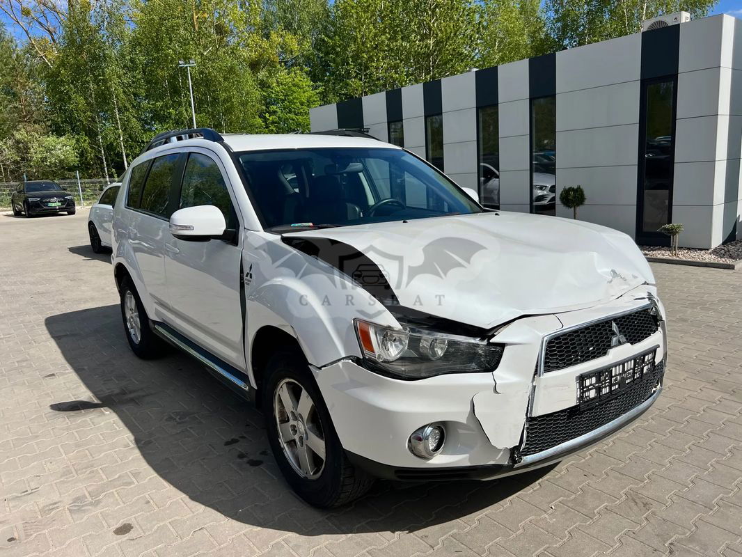 Mitsubishi Outlander II 2.0 Intense + 2WD CVT 2012