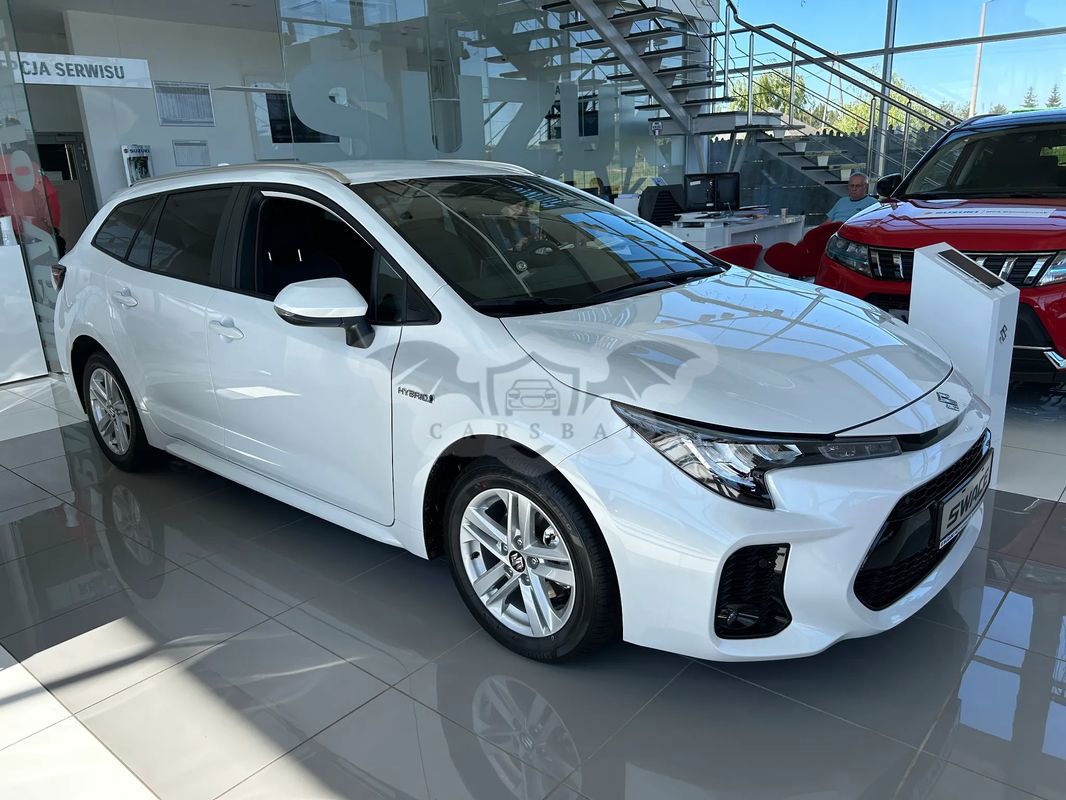 Suzuki Swace 1.8 Hybrid Premium Plus CVT 2023