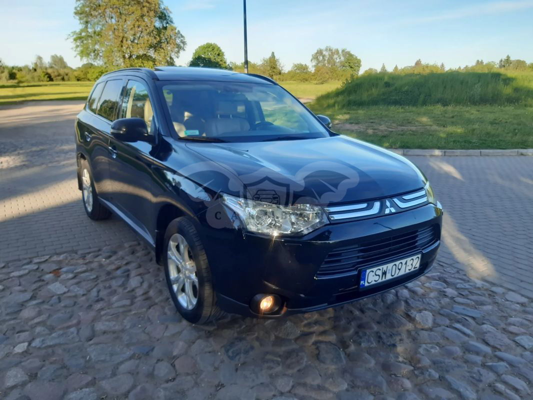 Mitsubishi Outlander III 2013