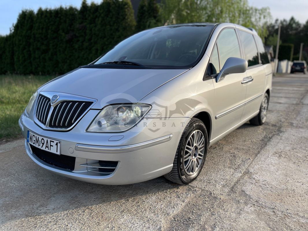 Lancia Phedra 2010