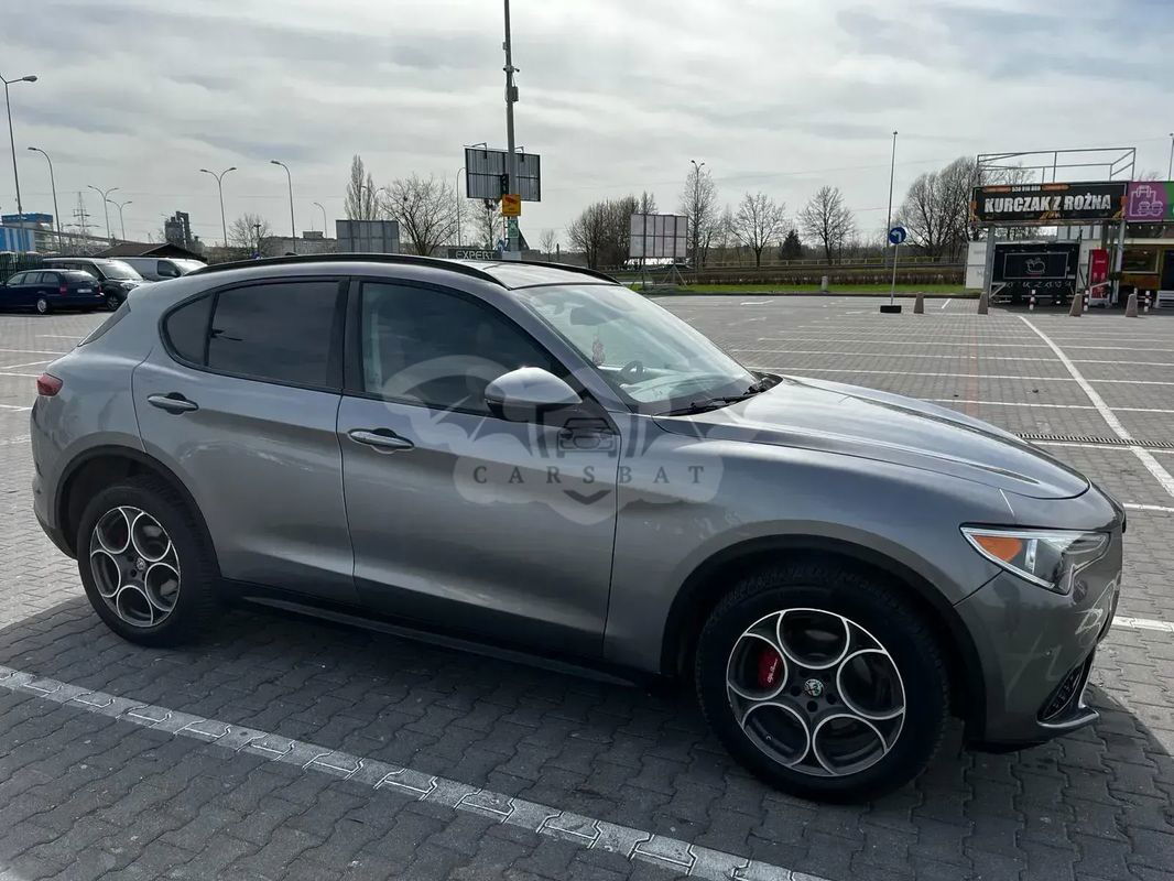 Alfa Romeo Stelvio 2017