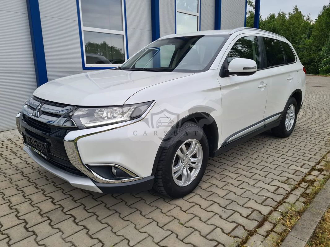 Mitsubishi Outlander III 2.0 Intense + 2WD 2016