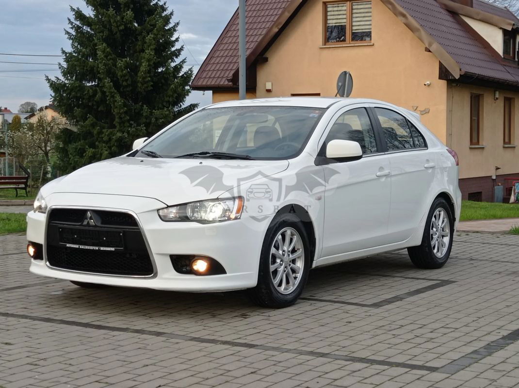 Mitsubishi Lancer IX 1.6 Invite 2011