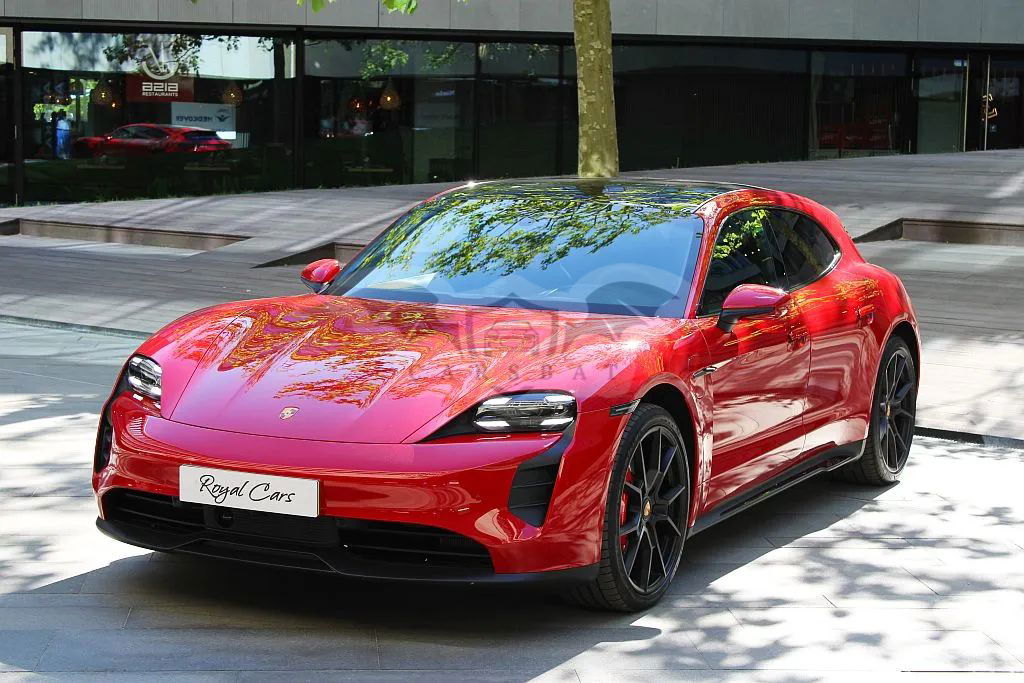 Porsche Taycan GTS Sport Turismo 2023
