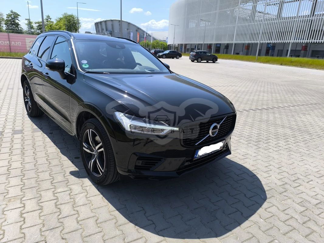 Volvo XC60 II T8 Plug-In Hybrid AWD R-Design 2020