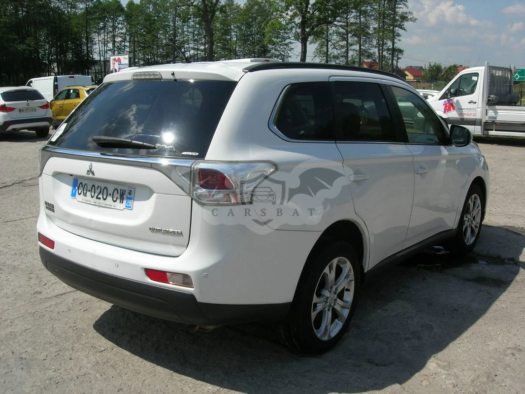 Mitsubishi Outlander III 2.2 DI-D 4WD Diamant Edition 2013