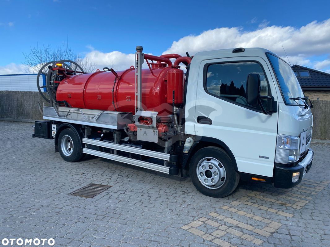 Mitsubishi Fuso Canter 2020