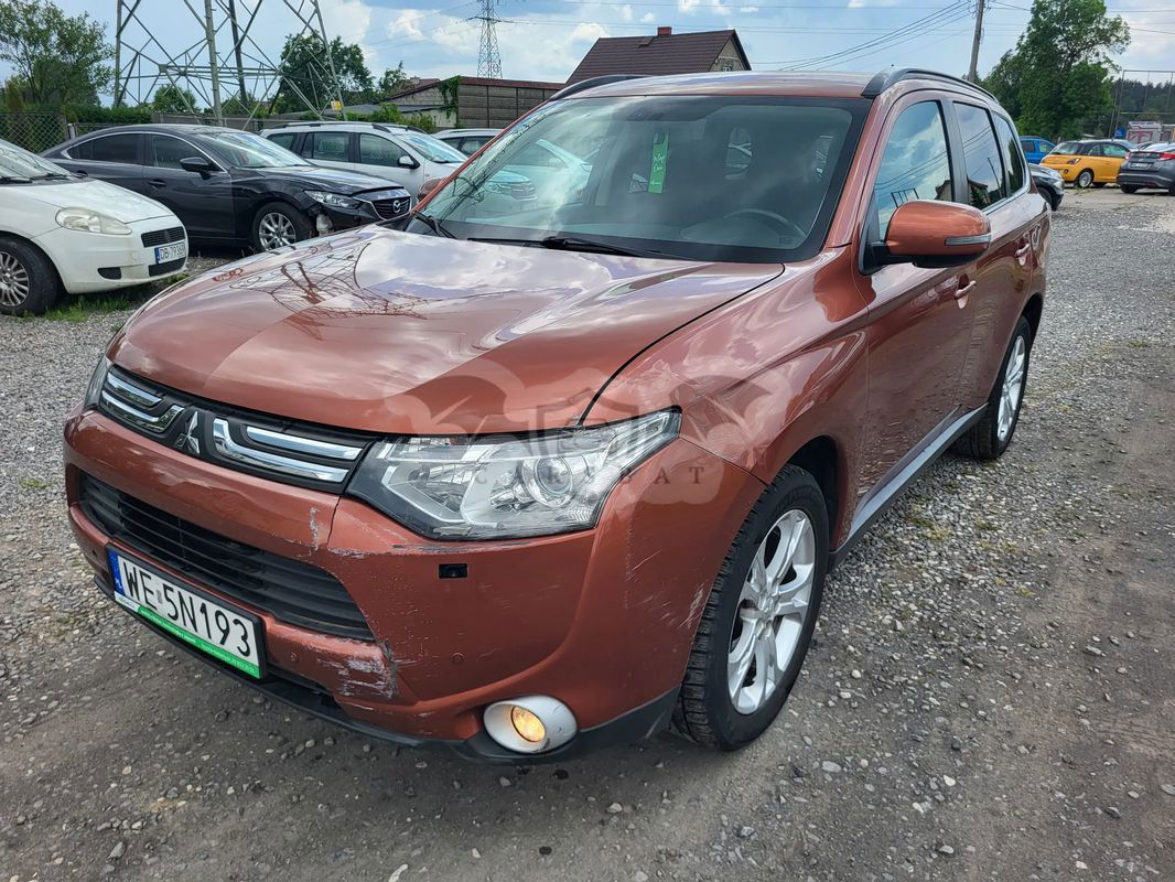 Mitsubishi Outlander III 2.0 Intense 2012