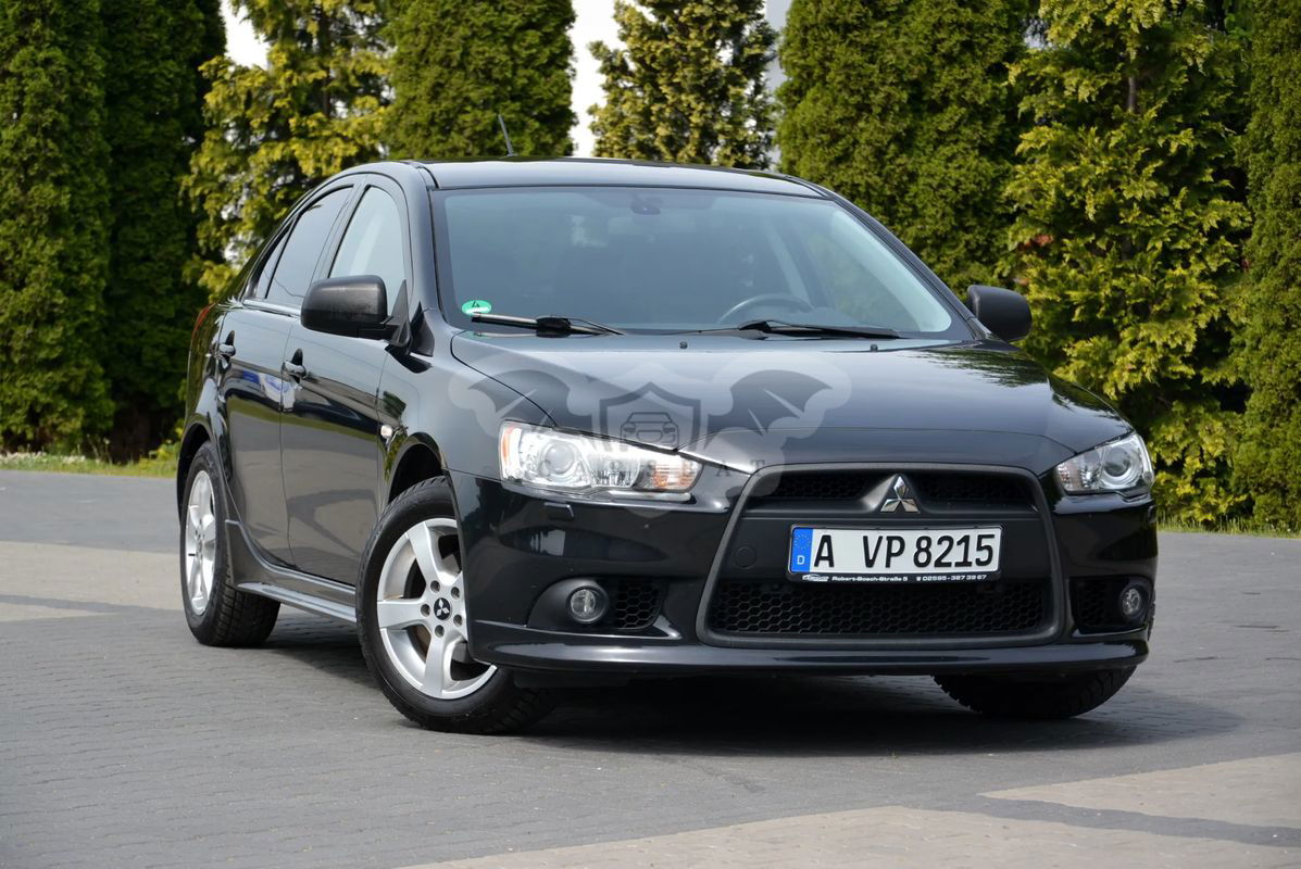 Mitsubishi Lancer VIII 1.8 Instyle NAVI 2010
