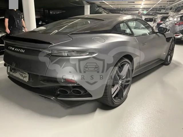 Aston Martin DBS Standard 2019