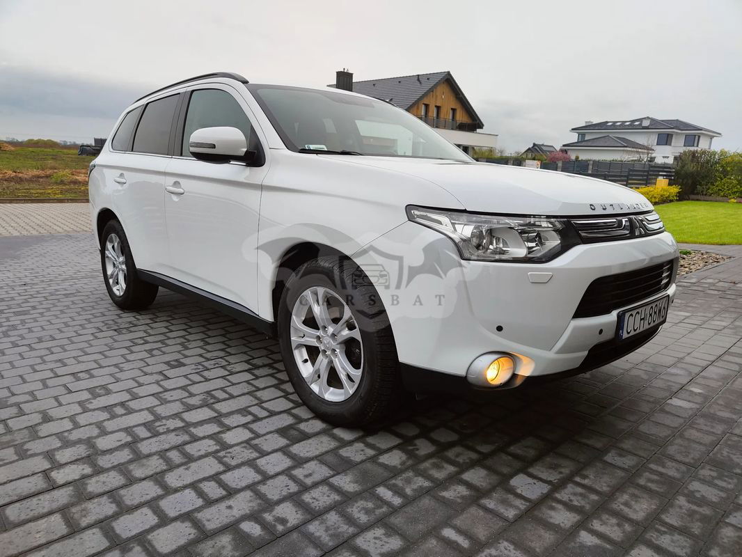 Mitsubishi Outlander III 2.2 DI-D 4WD Top 2012