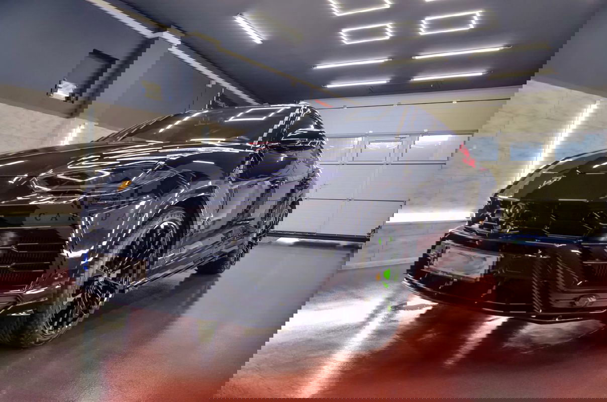 Lamborghini Urus 2021