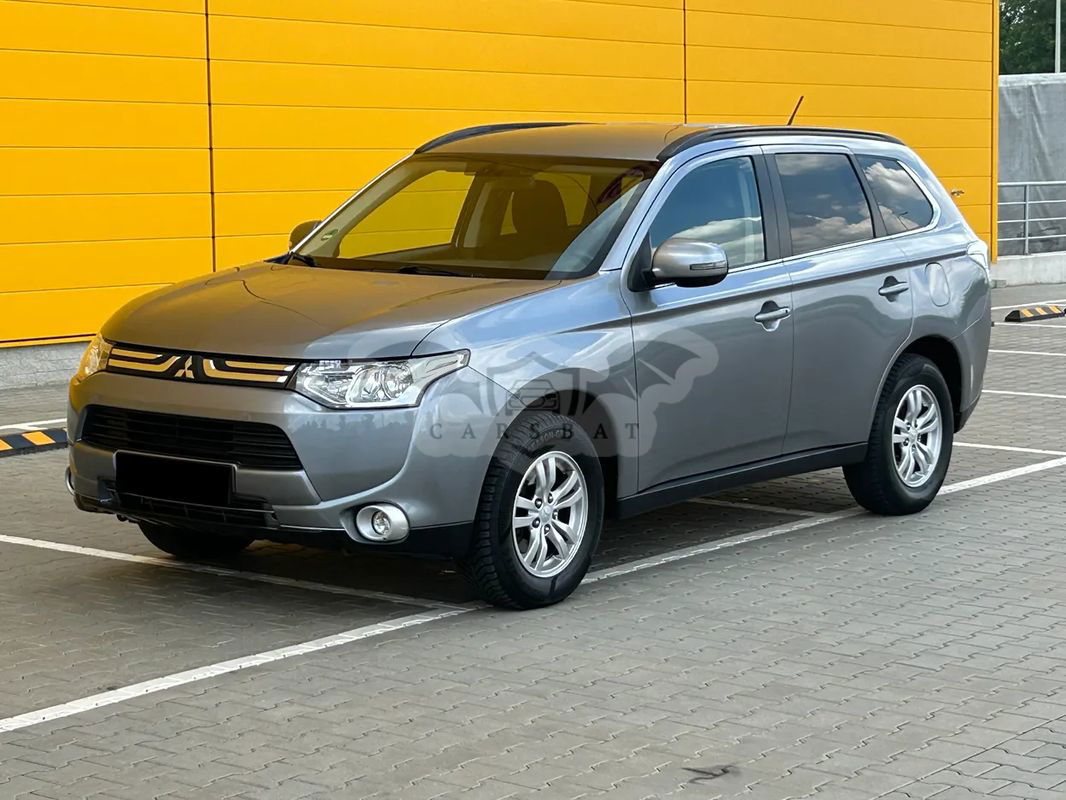 Mitsubishi Outlander III 2.2 DI-D 4WD Intense 2013