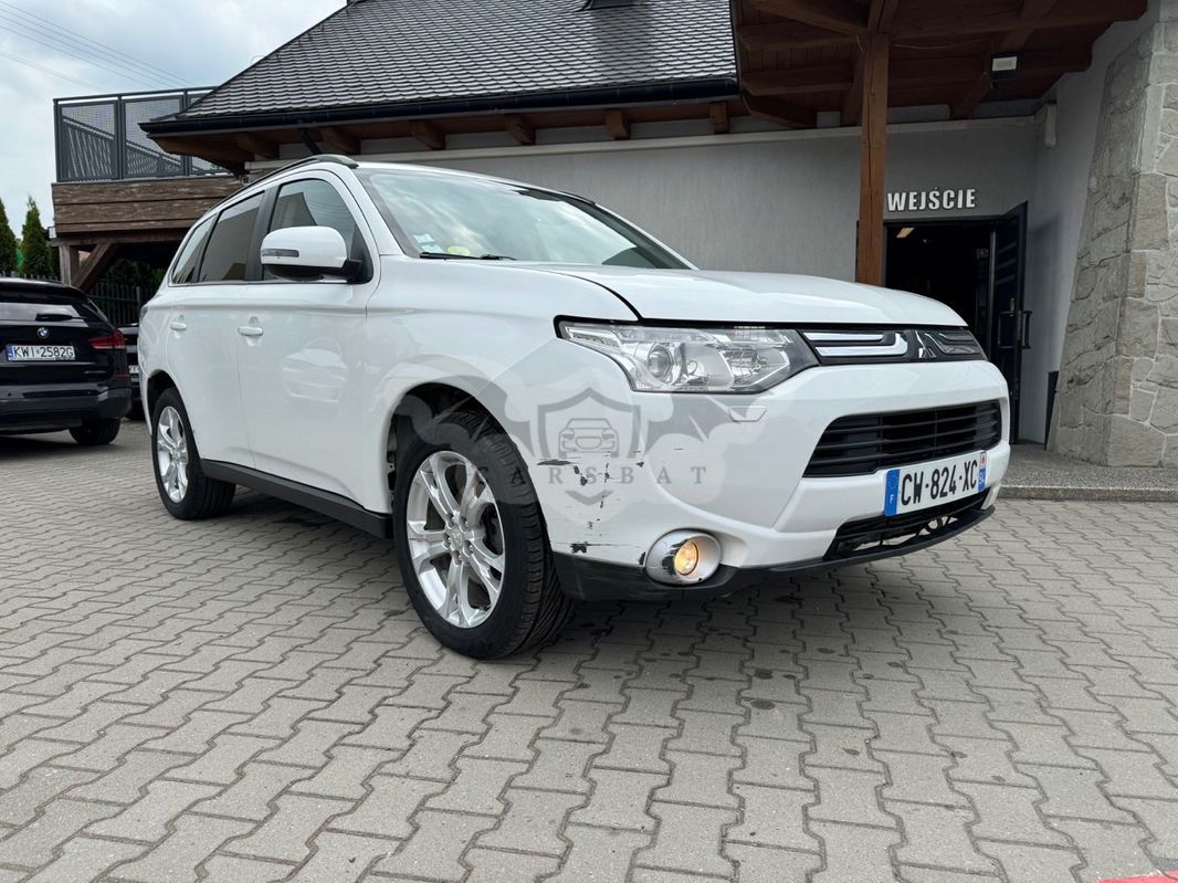 Mitsubishi Outlander III 2013