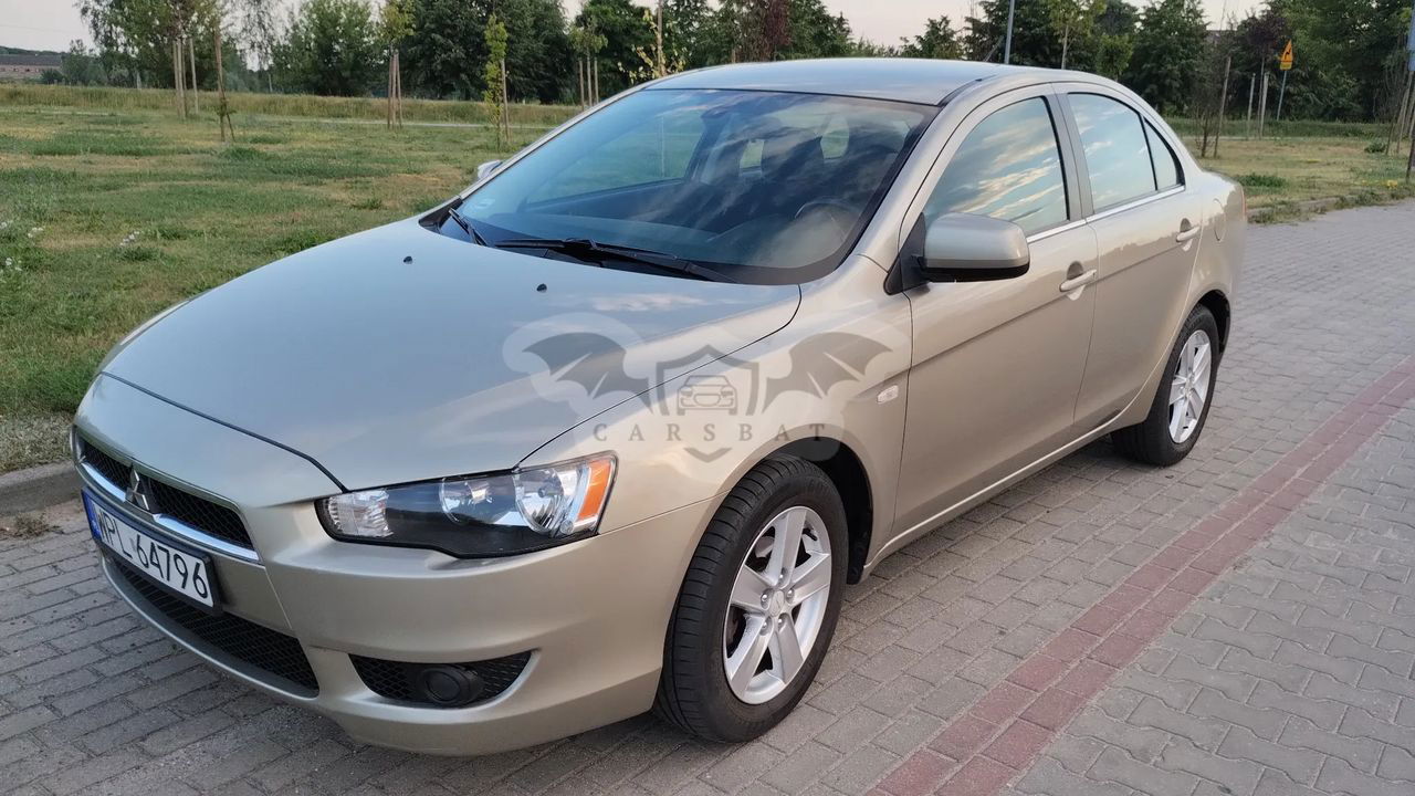 Mitsubishi Lancer VIII 1.5 Invite 2009