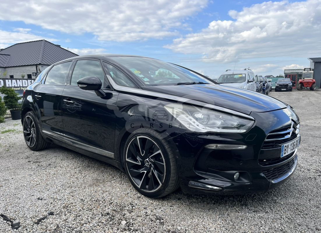DS DS5 2011