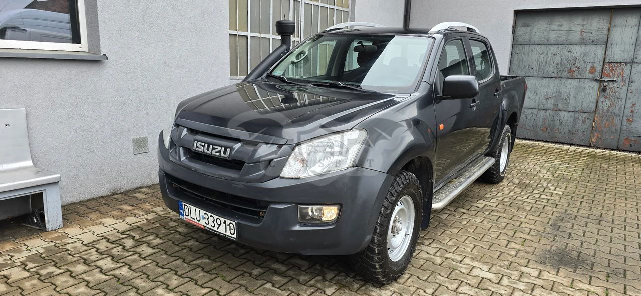 Isuzu D-Max 2.5 DC LSX Dark 2013