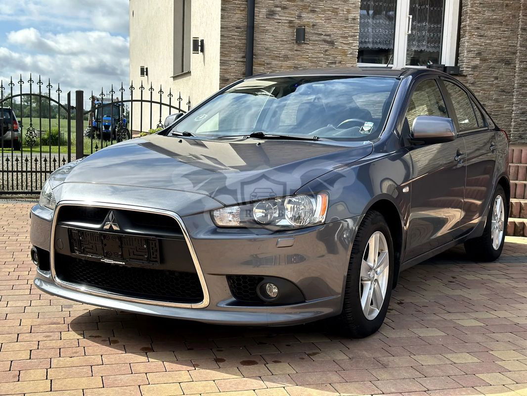 Mitsubishi Lancer IX 1.8 Inform 2010