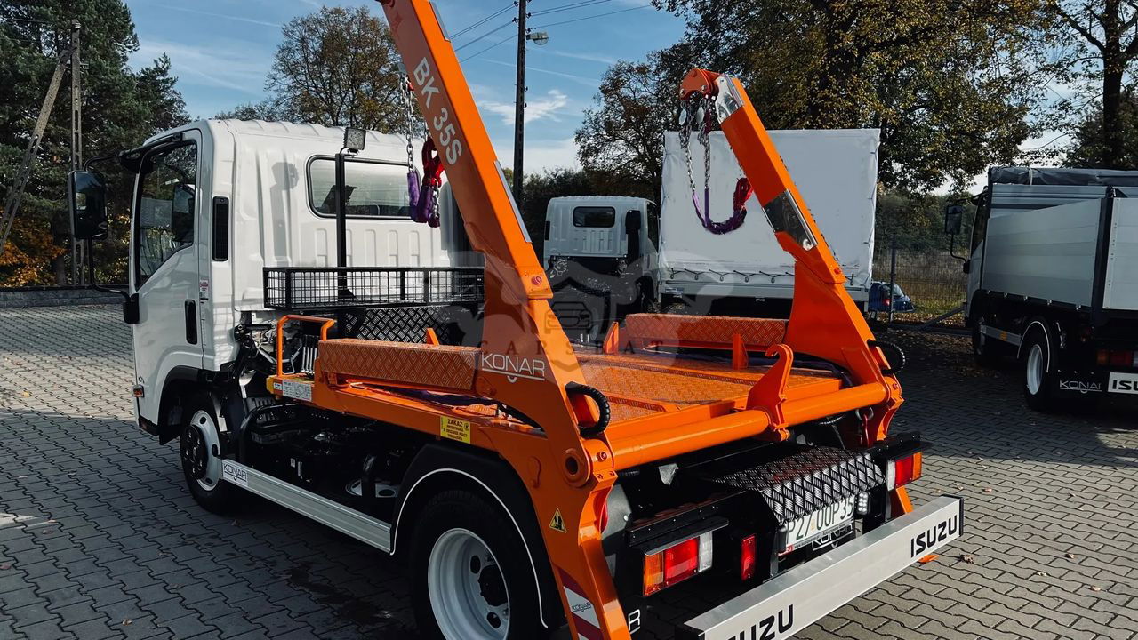 Isuzu M21 2024