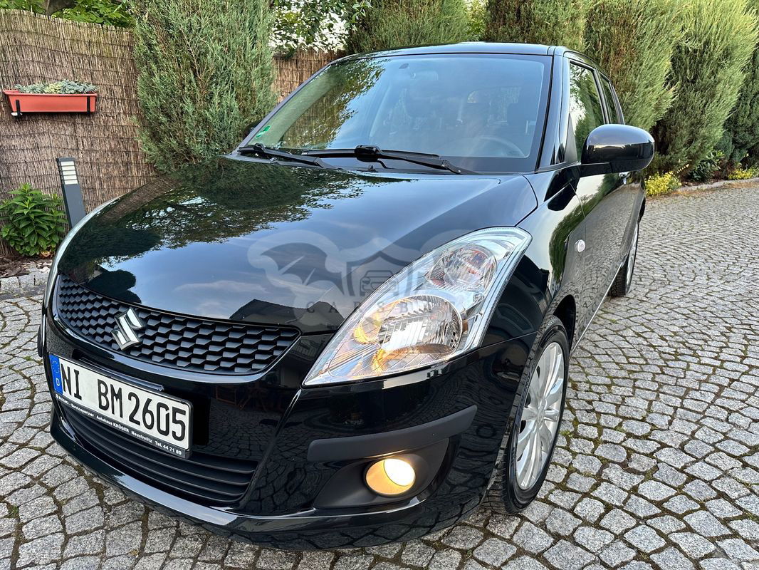 Suzuki Swift V 1.2 Black&White 2010