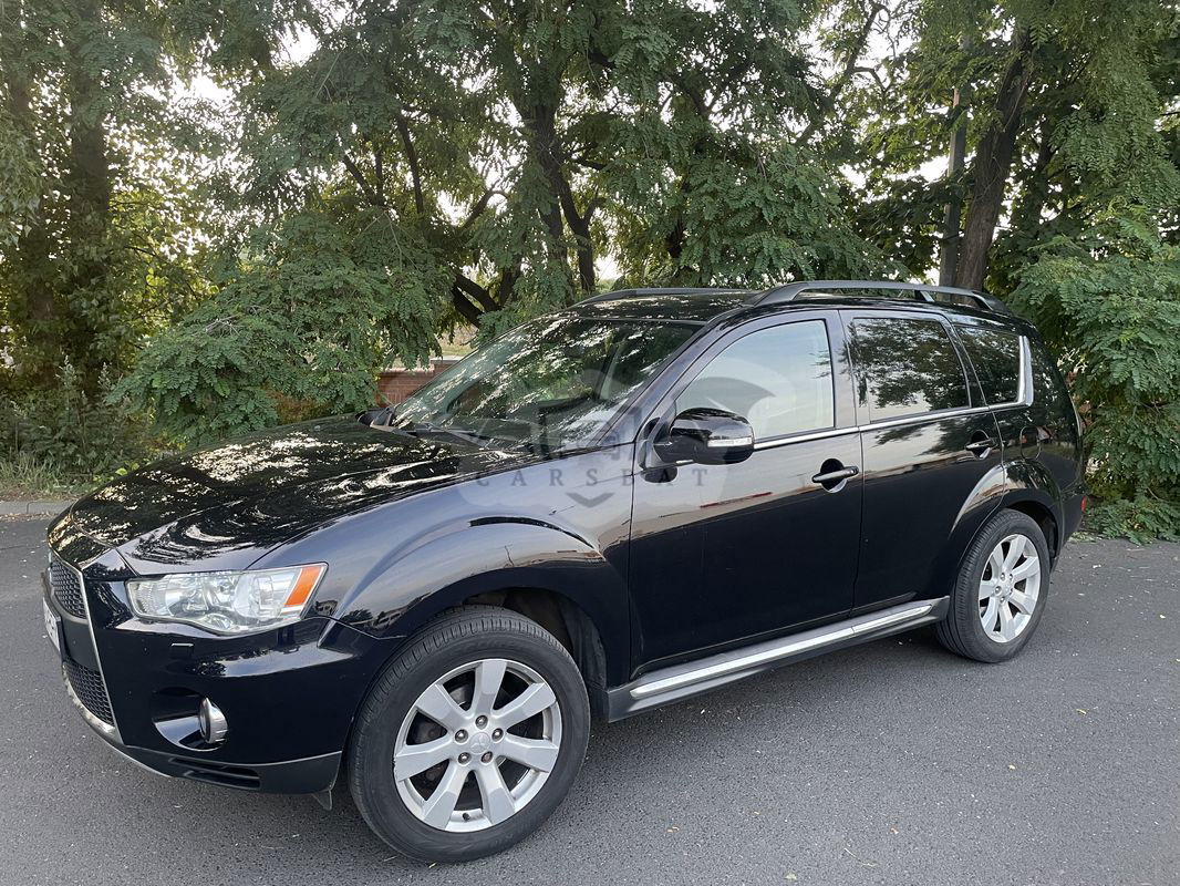 Mitsubishi Outlander II 2.0 Intense + NAVI 2WD EU5 CVT 2011