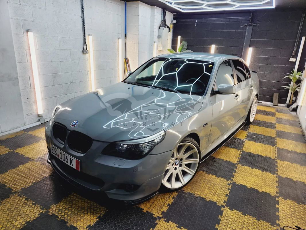 BMW M5 2004