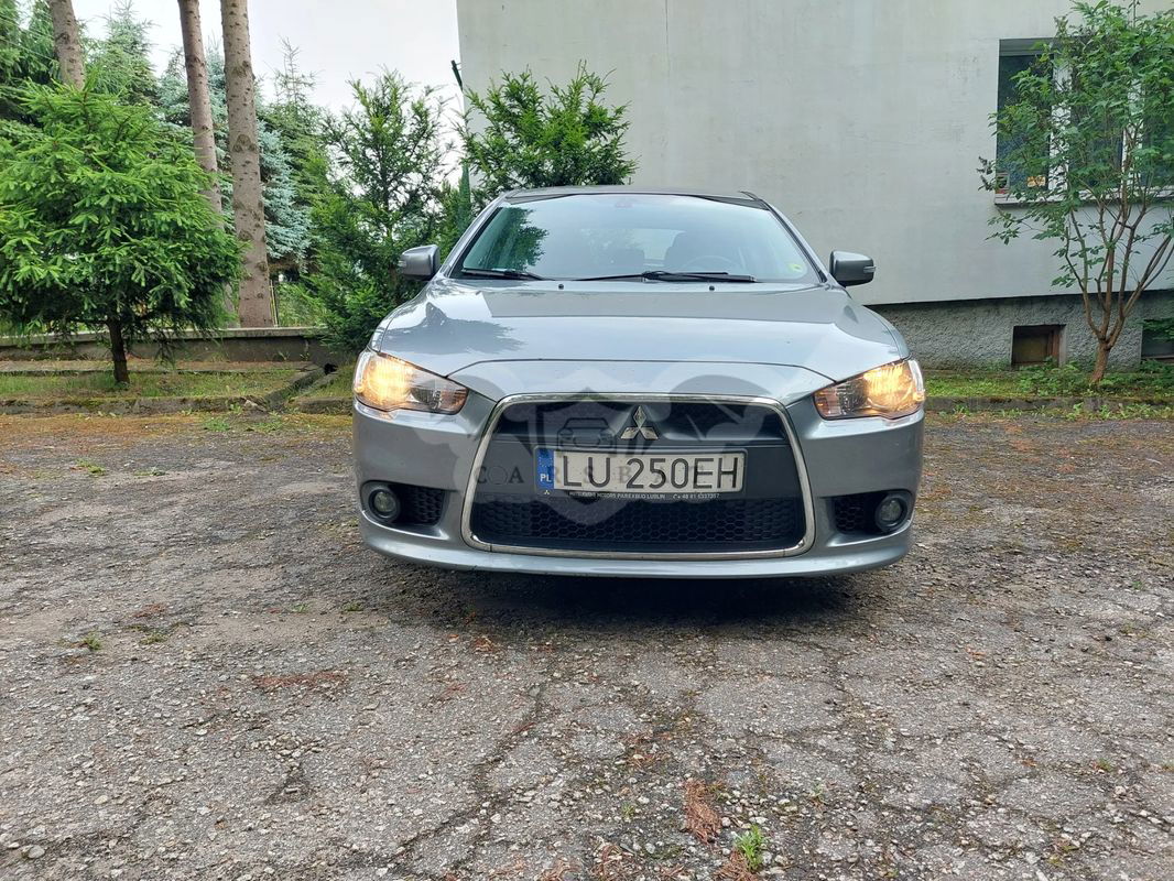 Mitsubishi Lancer VIII 1.6 Invite 2015
