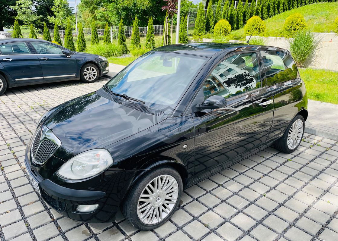 Lancia Ypsilon Y 1.2 16v Argento 2006