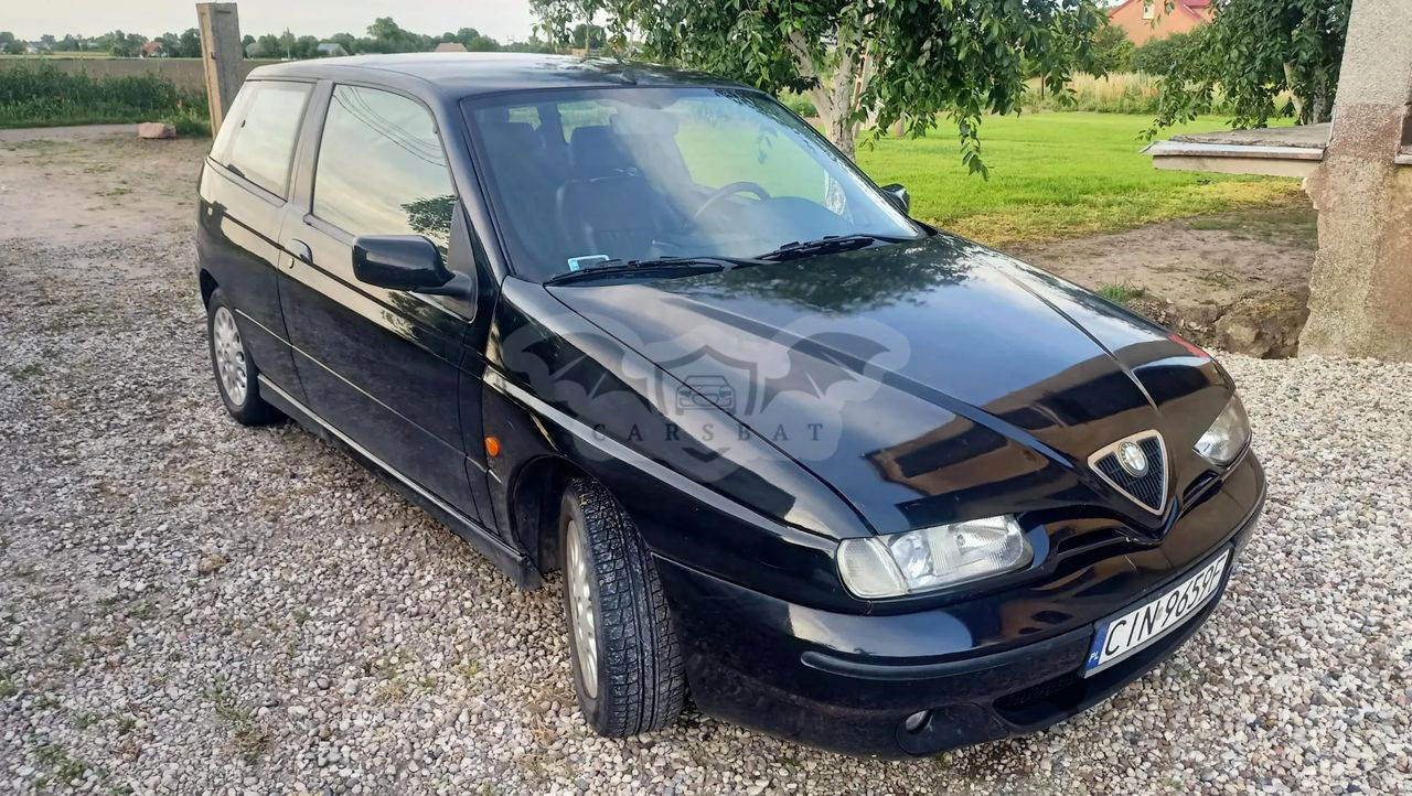 Alfa Romeo 145 1.6 TSpark 16v 1999