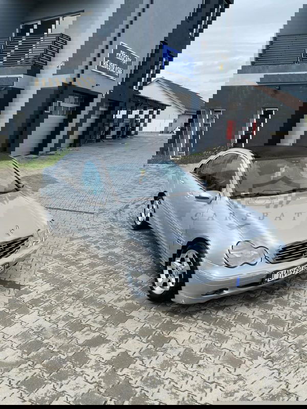 Mercedes-Benz CLA 2003
