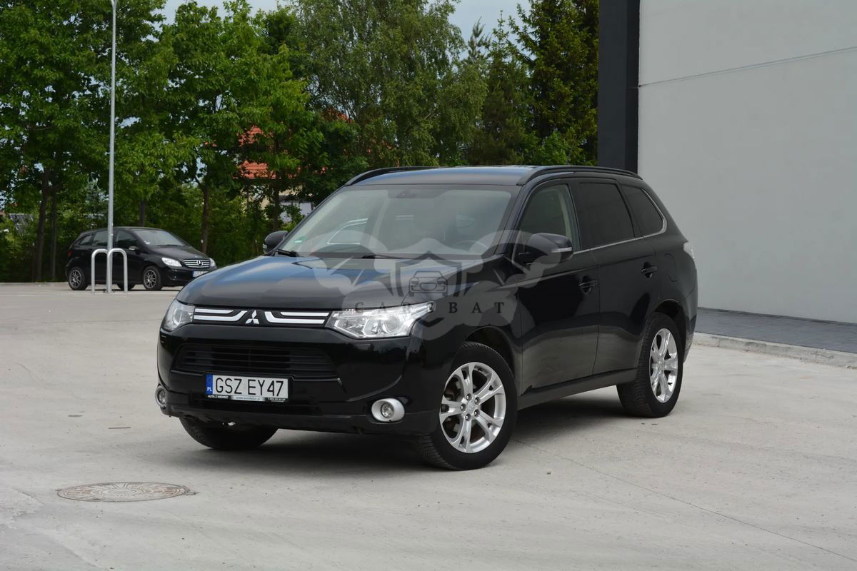 Mitsubishi Outlander III 2012