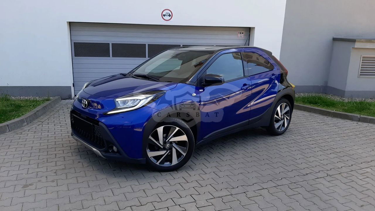 Toyota Aygo X 1.0 VVT-i Executive CVT 2022