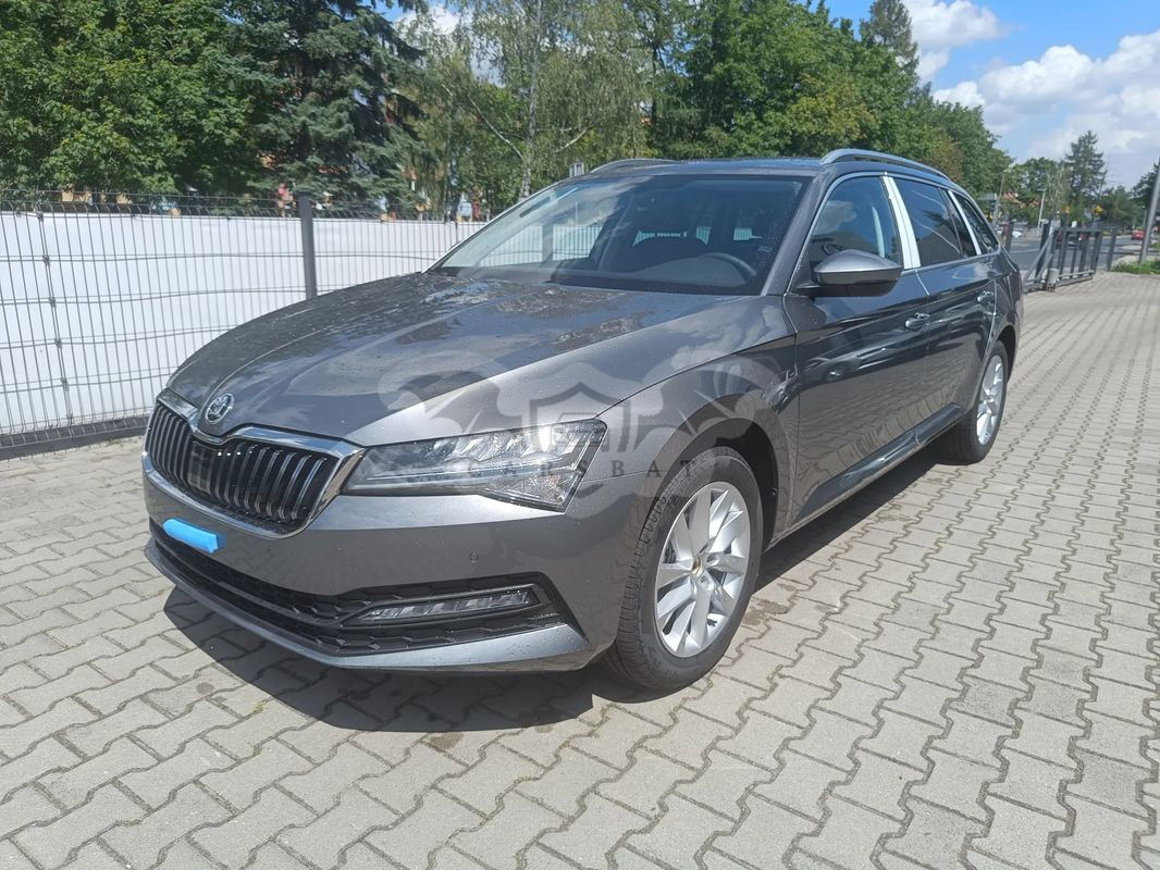 Skoda Superb III 2.0 TSI Ambition DSG 2024
