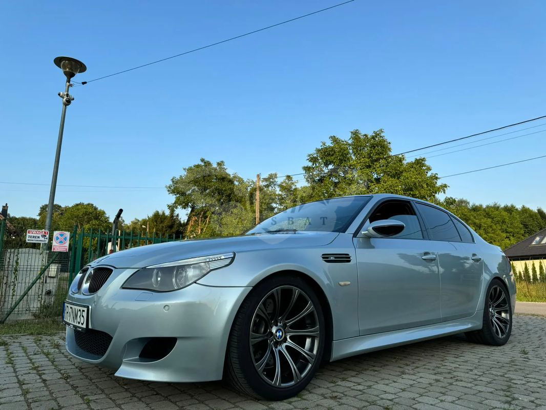 BMW M5 Standard 2005