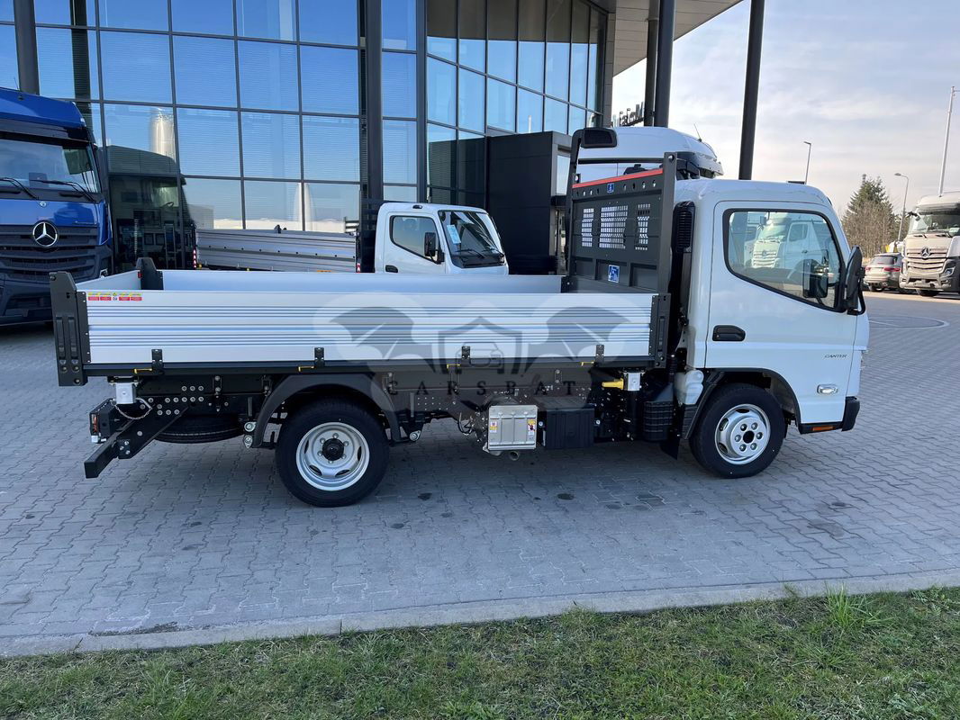 Mitsubishi Fuso Canter 2023