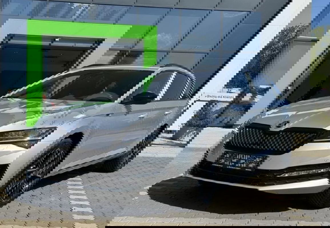 Skoda Superb VI 1.4 TSI Plug-In Hybrid Sportline DSG 2024