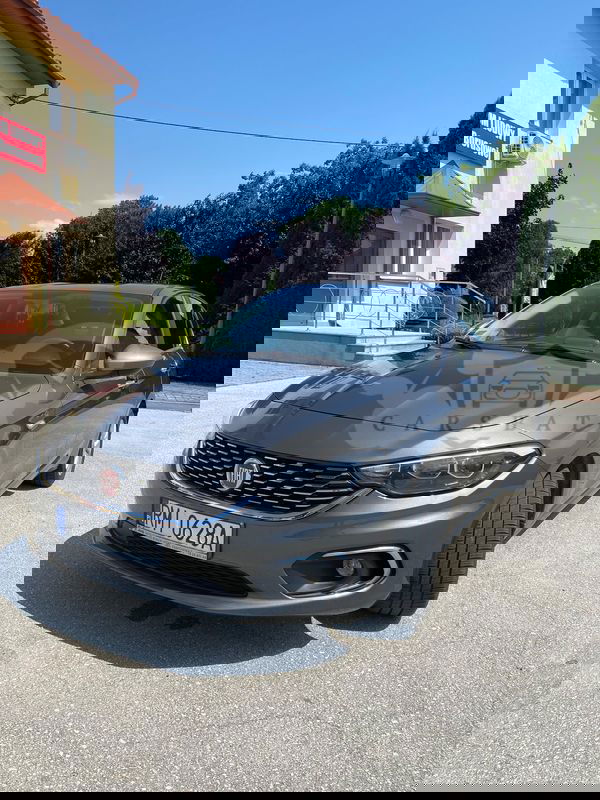 Fiat Tipo II 1.4 16v Lounge 2020