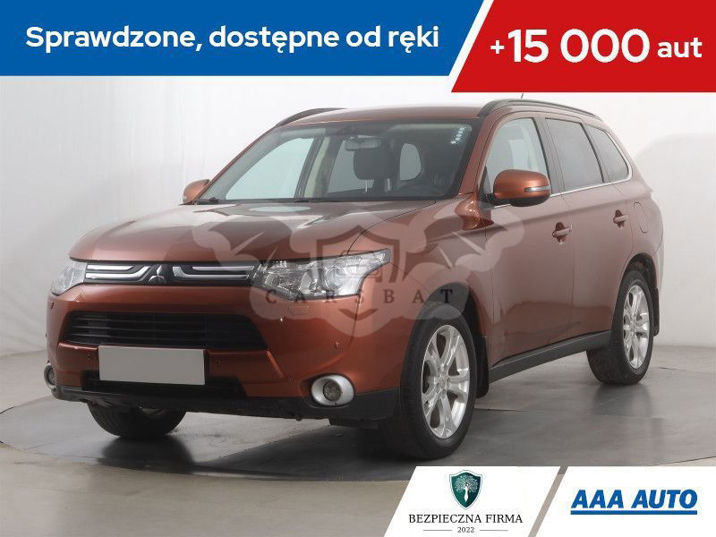 Mitsubishi Outlander III 2013