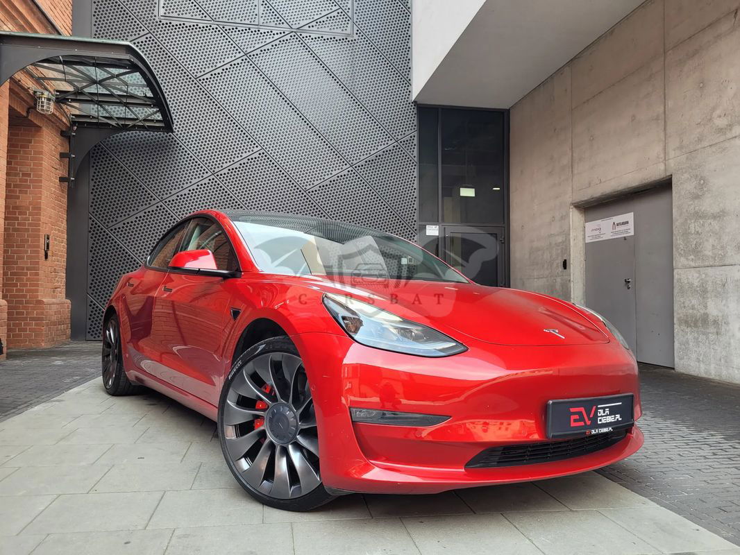 Tesla Model 3 Performance AWD 2021