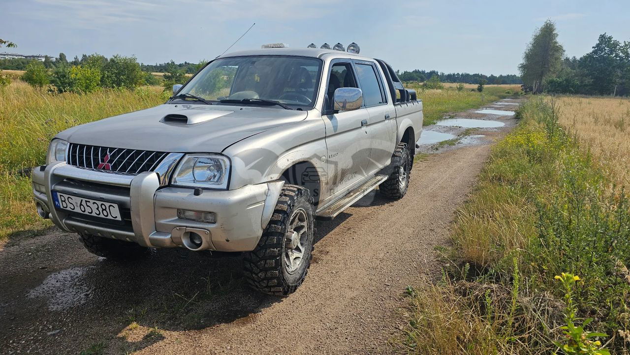Mitsubishi L200 2.5 TD Intense 2003