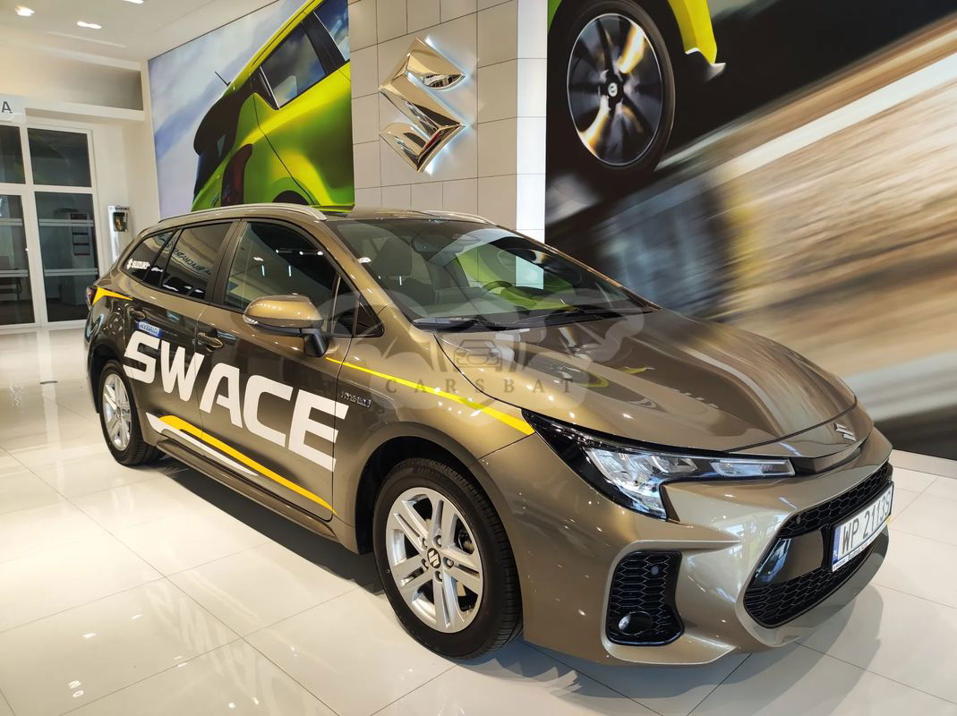 Suzuki Swace 1.8 Hybrid Premium Plus CVT 2023