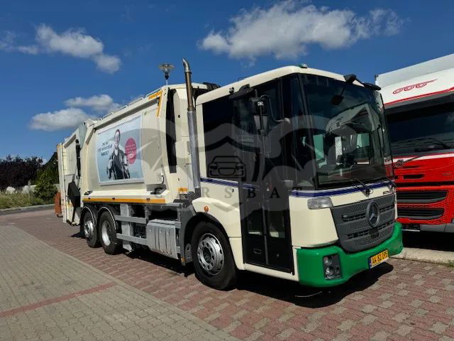 Mercedes-Benz Econic 2015