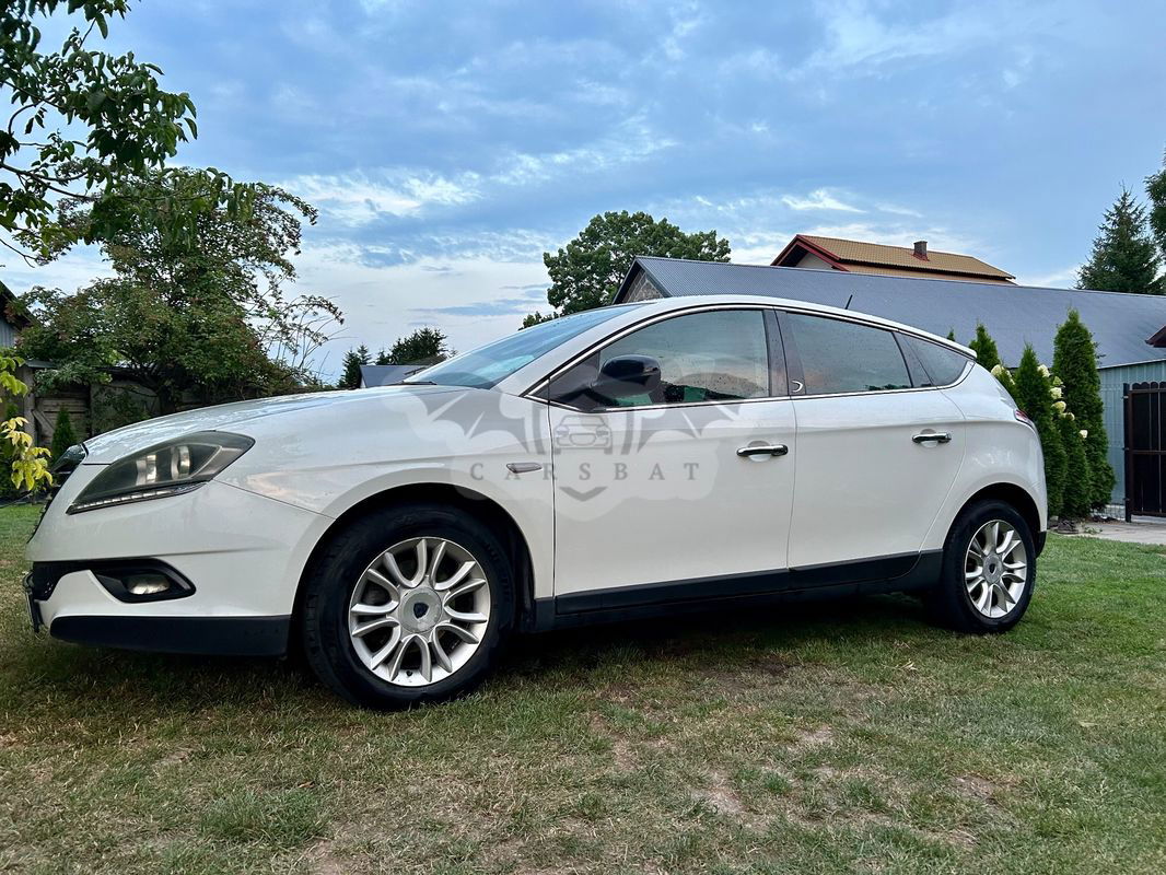 Lancia Delta 1.6 MJ Silver 2011