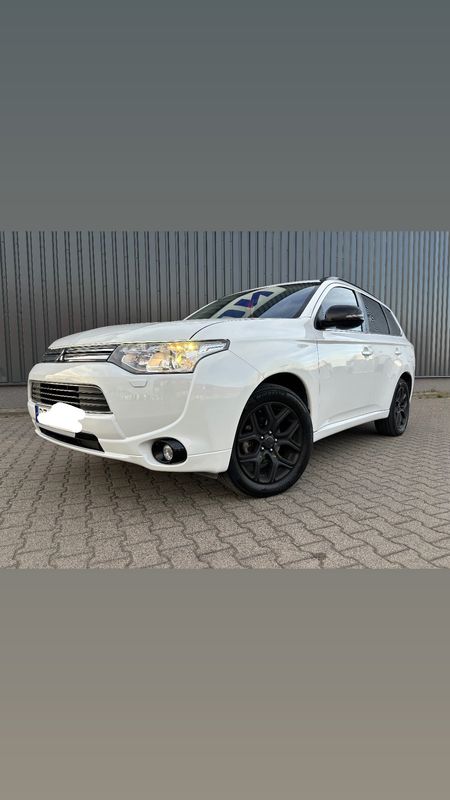 Mitsubishi Outlander III 2013