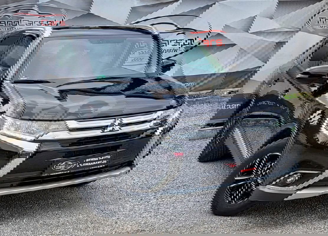 Mitsubishi Outlander III 2.0 2WD Inform 2017