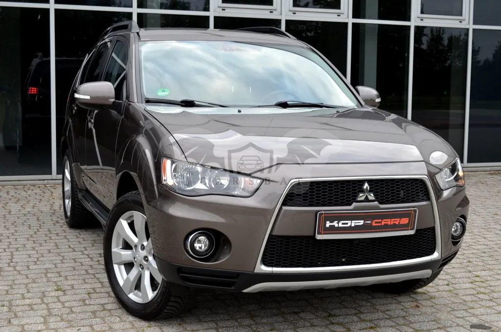 Mitsubishi Outlander II 2.0 Intense + NAVI 2WD EU5 2011