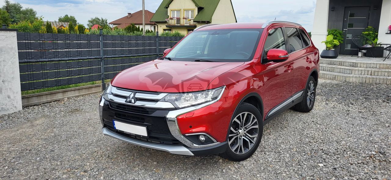 Mitsubishi Outlander III 2.0 Intense + 4WD CVT 2016